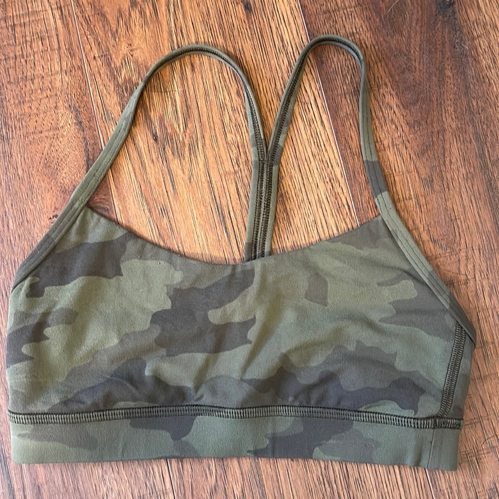 Lulu Flow y Nulu Camo Bra